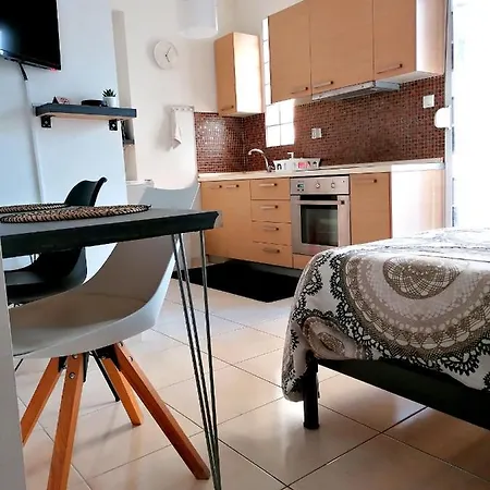 דירה Cosy 3 Close To The City Center סלוניקי